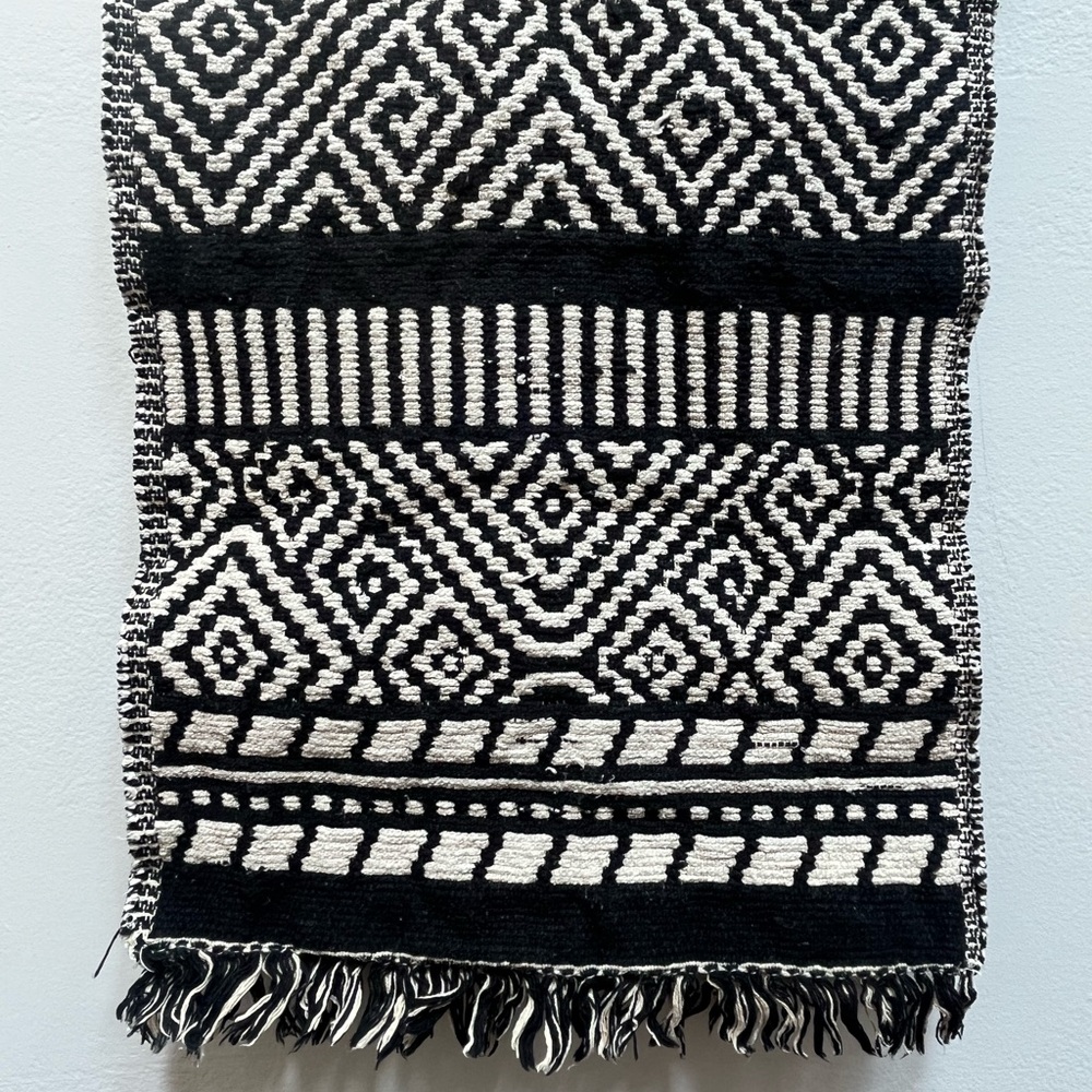 Black and White Geometric Patterned Table Runner